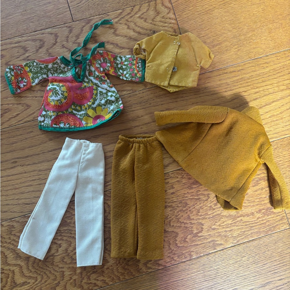 Vintage Barbie  Outfit Set in Mustard & Floral - Floral shirt